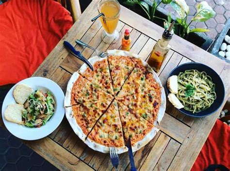 pizza nusa dua|NUSA DUA PIZZA .